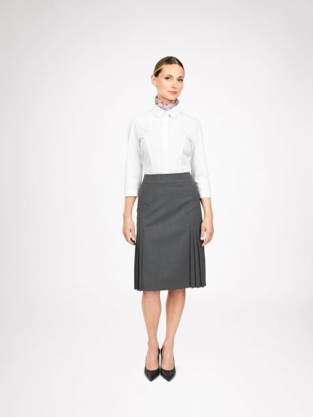 Straight skirt with pleats