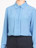 Blouse with a pleat detail